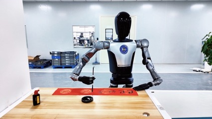 人形機器人進廠“實習” 從產線助手到具身智能的漫長征途