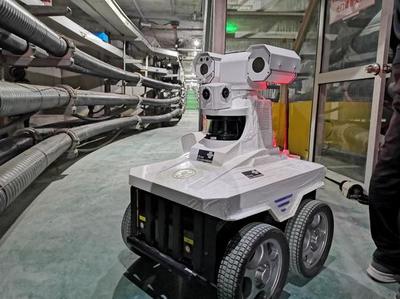 5G智能電力巡檢機器人在浙江 科技戰(zhàn)疫守護萬家燈火